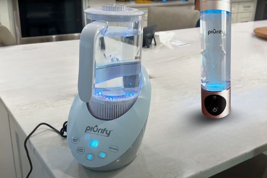 Piurify Pitcher and Hydrogenator Bottle on my counter top