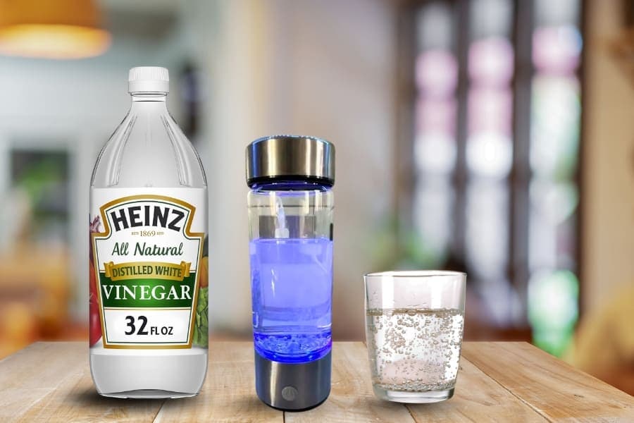 Hydrogen water generation after descaling clogged electrodes with white vinegar