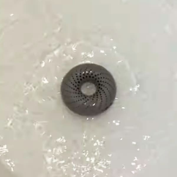 Hydrogen bath bomb in my bathtub